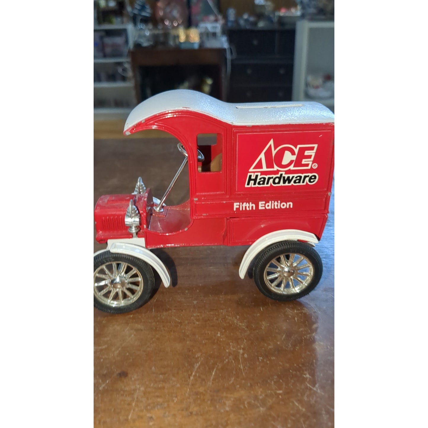 Vintage Ertl Coin Bank Ace Hardware Fifth Edition Delivery Car AS IS vcb9