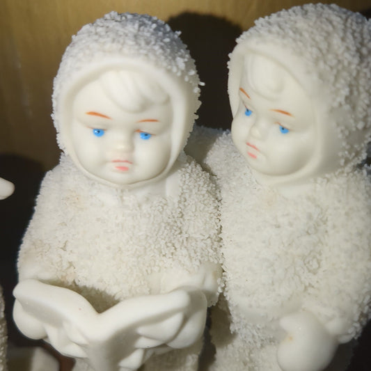 Department 56 Snowbabies "Winter Tales of the Snowbabies" and "Twinkle Little Stars" Set of 2 with 3 Snowbabies CLEARANCE sb08