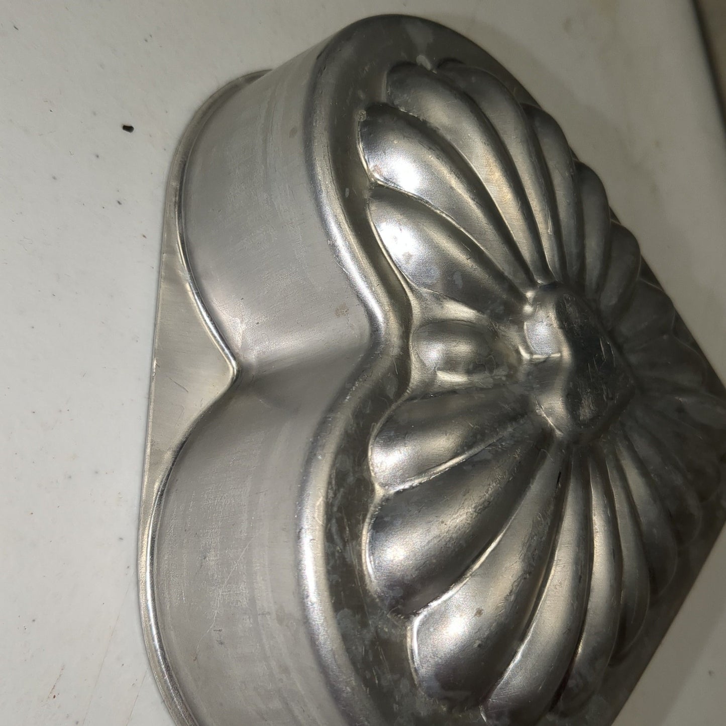 Vintage Aluminum Heart Mold Jello Cake Ice Mold alu114