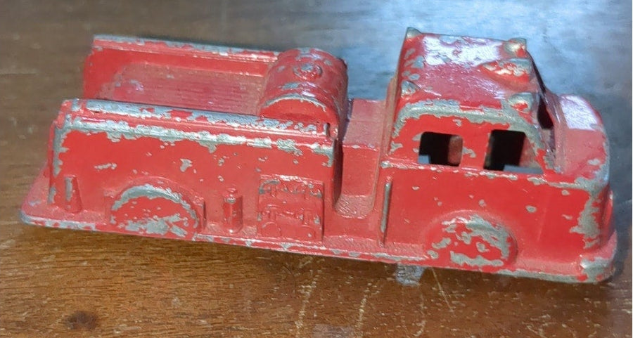 Vintage Midgetoy Red Diecast 3.5" Firetruck Pumper 1950s ft7