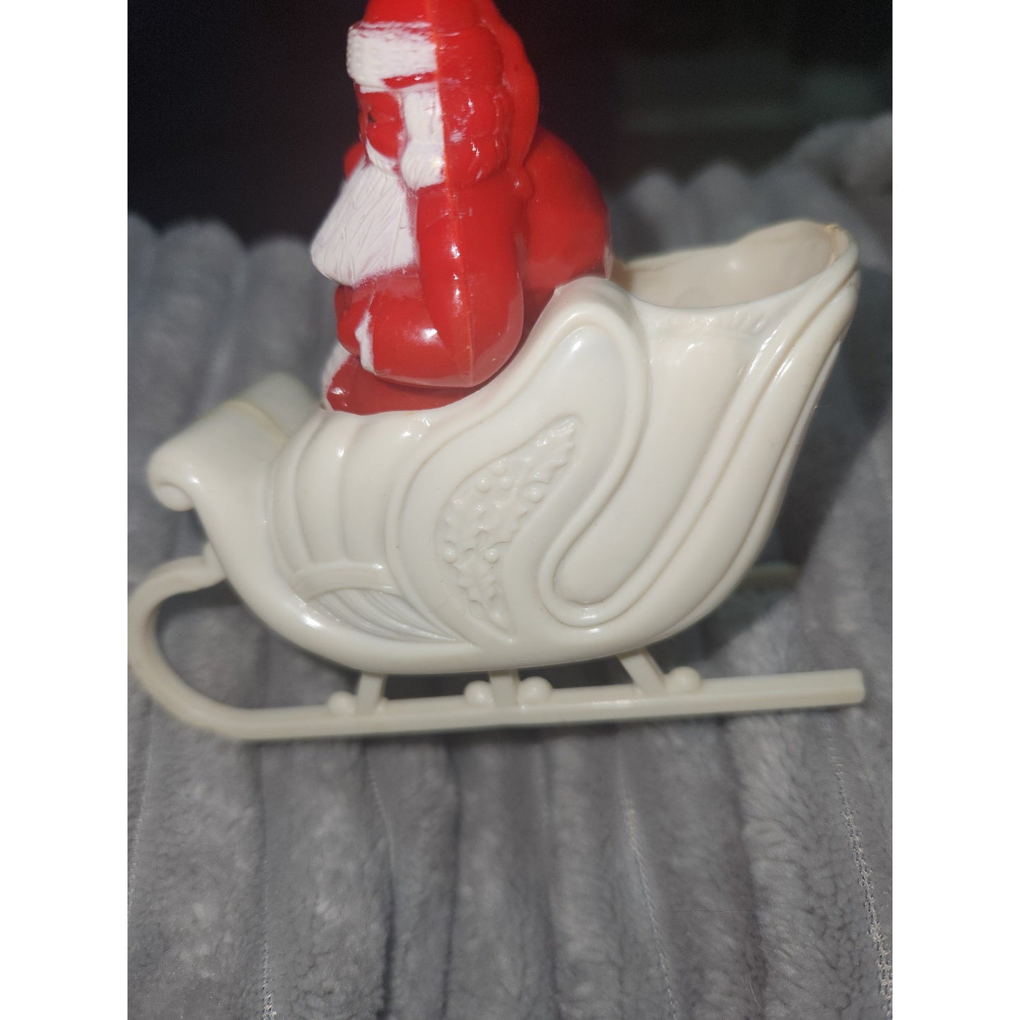Vintage Rosbro Red Santa in Sleigh Plastic Candy Holder 1950's MCM sa43