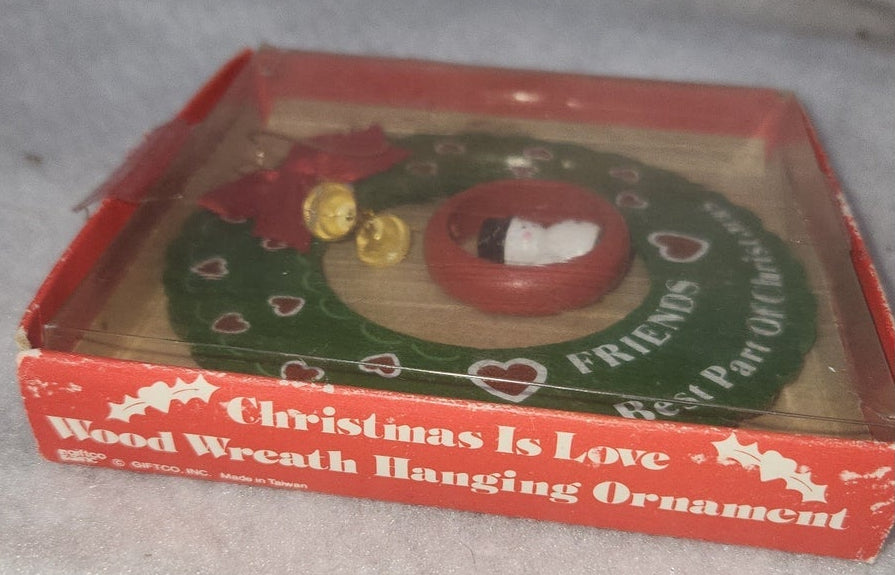 Vintage Giftco Wood Wreath Christmas Ornament Snowman friends
