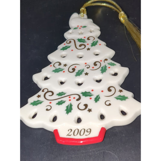 Lenox 2009 Annual Porcelain Ornament Joyous Tidings Tree Ornament NO BOX len22