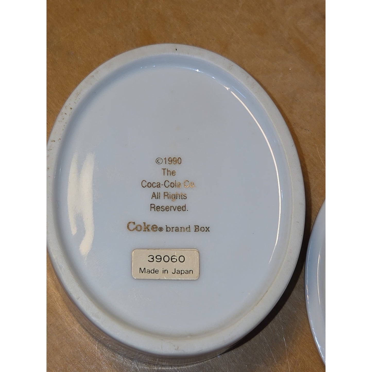 Vintage Coca-Cola Coke Porcelain Trinket Box Jewelry Box Coke 1990 tb6