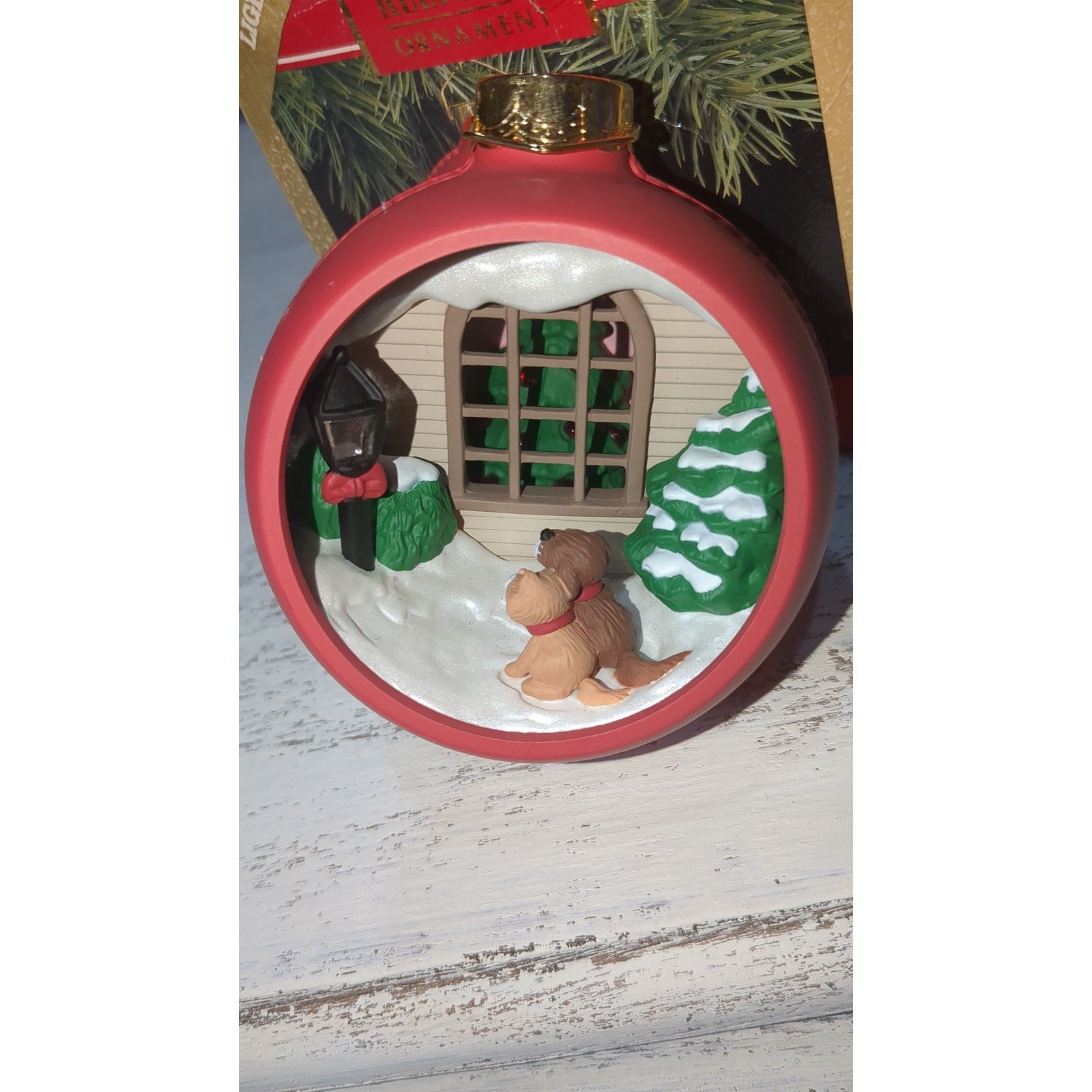 Vintage Hallmark Keepsake Ornament "Holiday Glow" Magic Light Red Round 1991