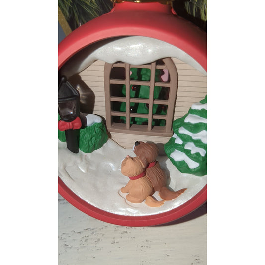 Vintage Hallmark Keepsake Ornament "Holiday Glow" Magic Light Red Round 1991