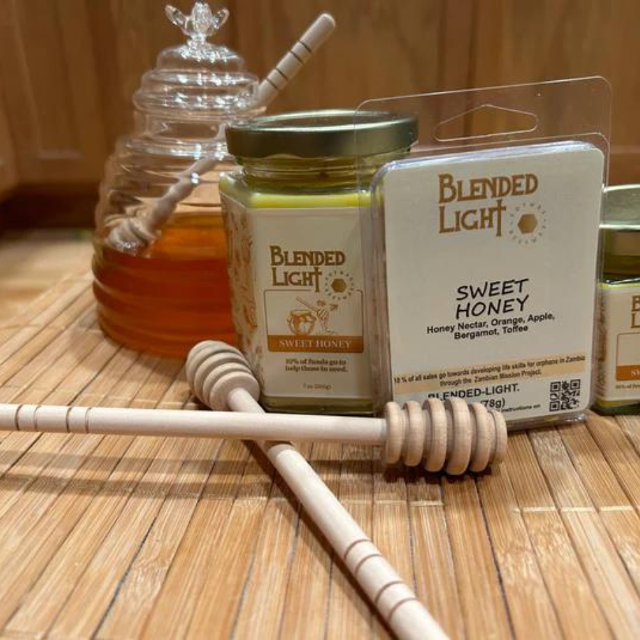 Sweet Honey Scented Candle | Multiple Sizes | Blended Light