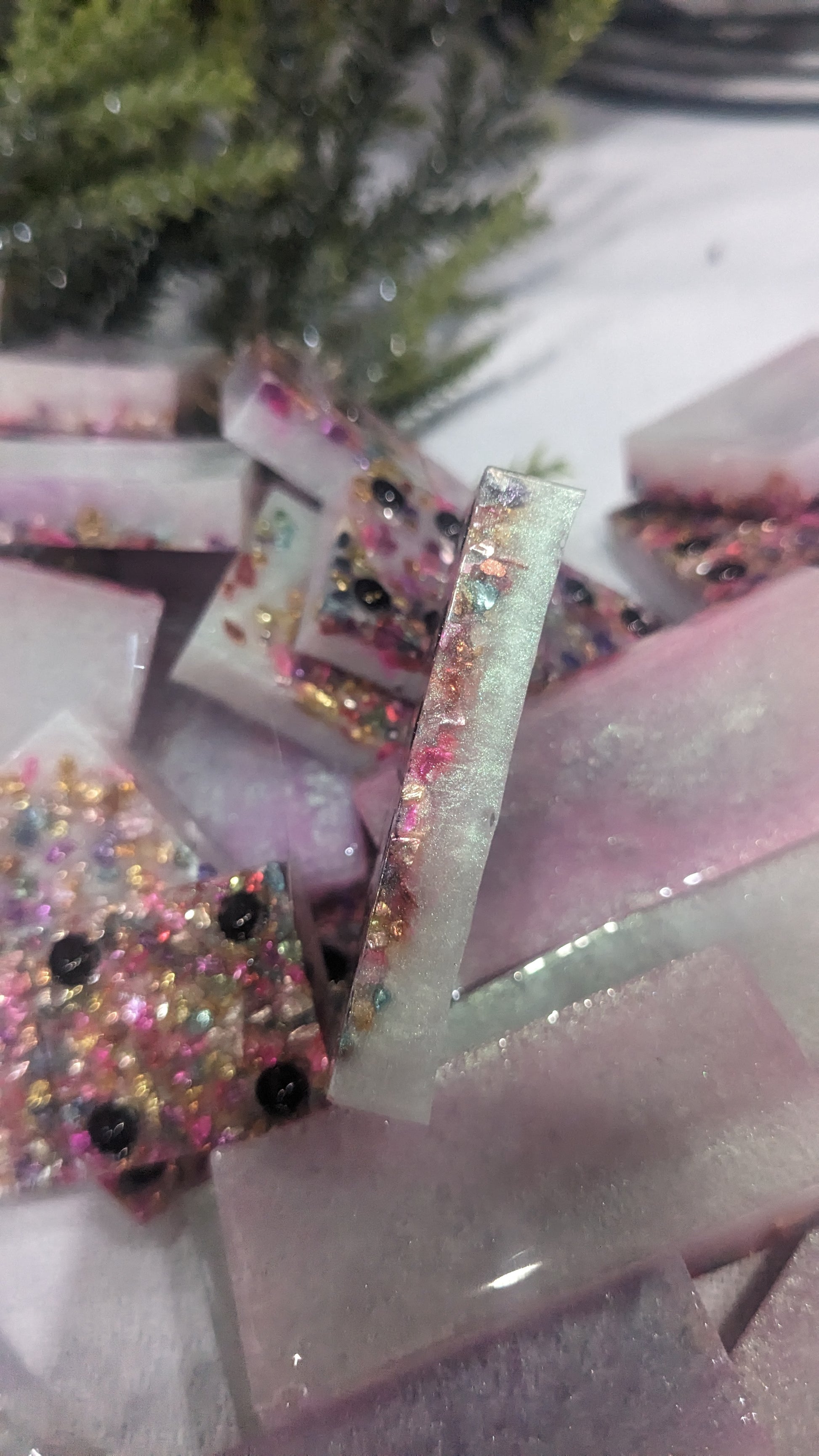 Handcrafted resin Dominoes white, pink filler