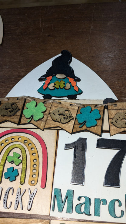 St. Patrick's Day kit for interchangeable arch or rectangle frame. FRAME SOLD SEPARATELY