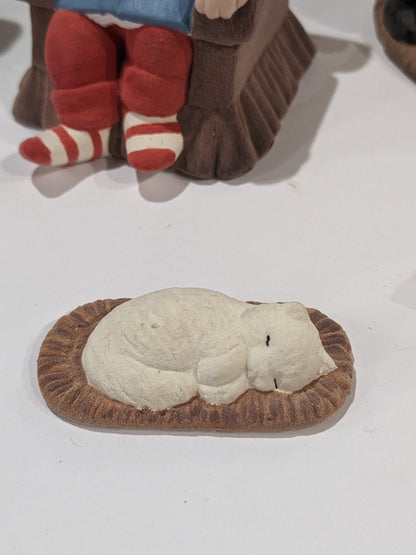 Vintage Ceramic Christmas Eve Elves Decorating Tree Santa Sleeping made from Scioto Molds 1983 AS IS No Music Box