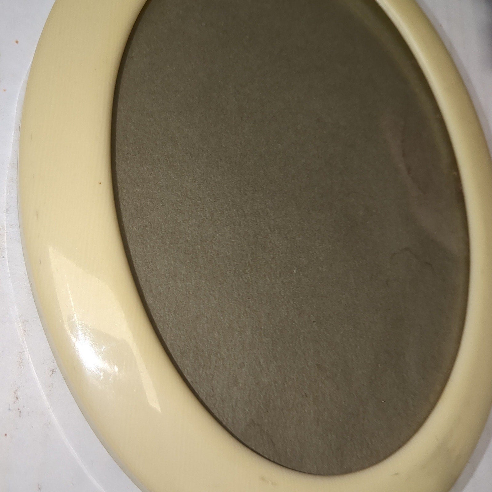 Vintage Pyralin Plastic Celluloid Oval Picture Photo Frame AS IS vl5