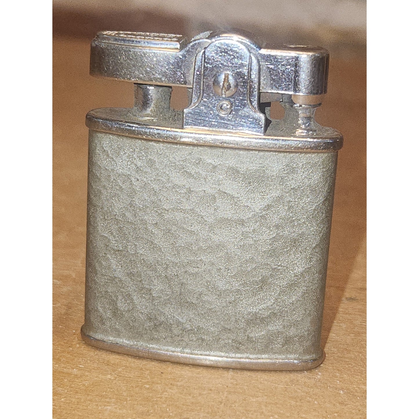 Vintage Ronson Princess Pocket Lighter Refillable Silver Hammered AS IS li9