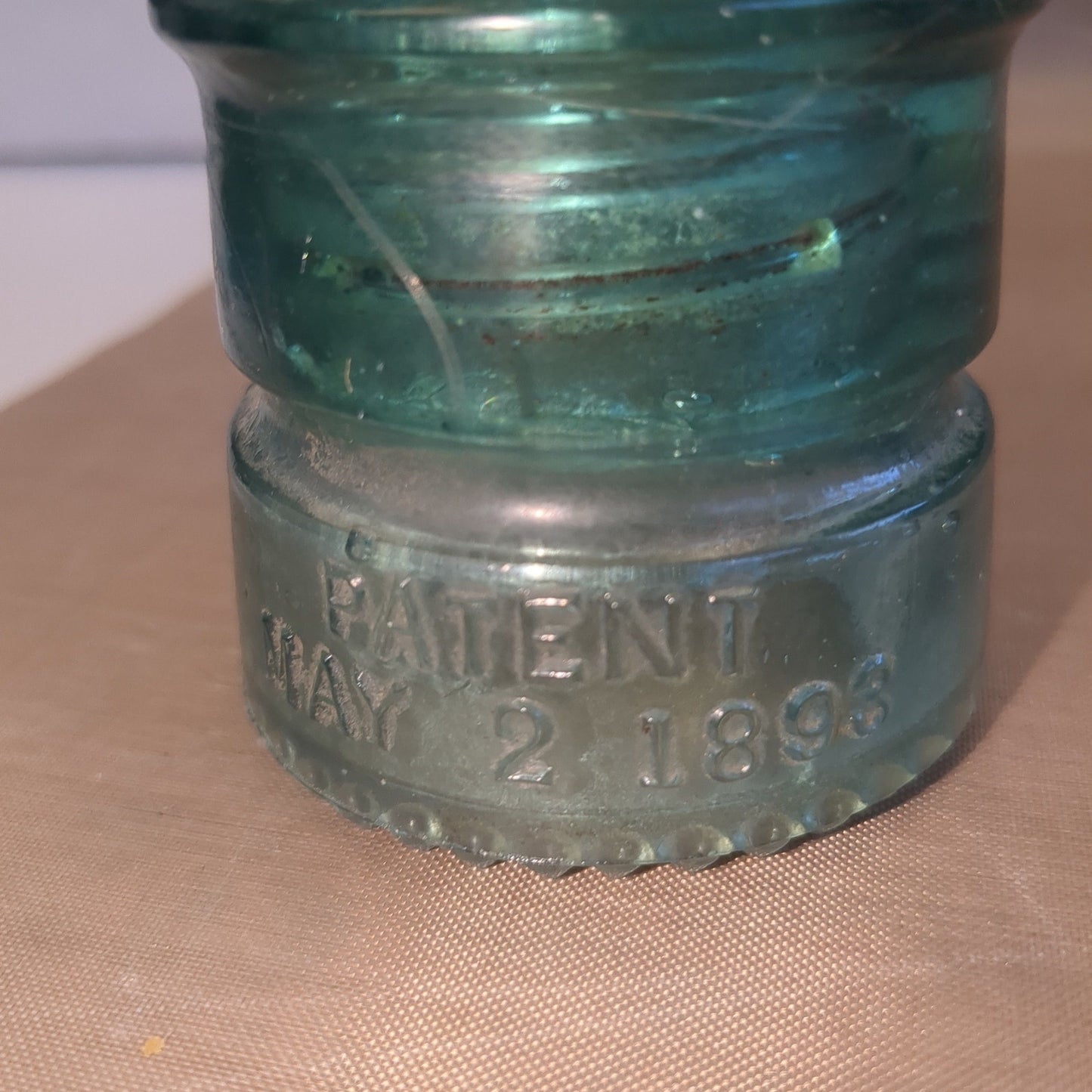 Vintage Hemingray #12 teal green glass insulator h612