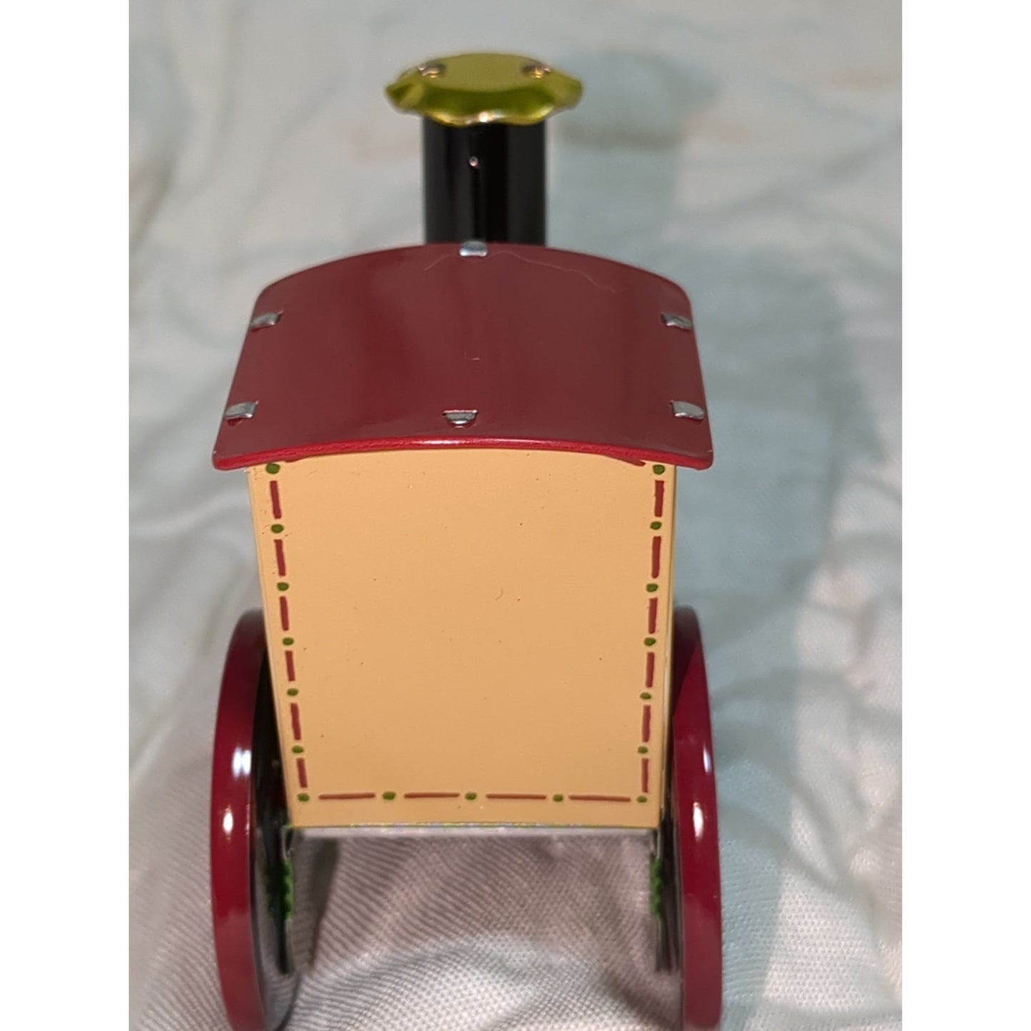 Vintage Hallmark Keepsake Ornament The Locomotive #5 in the Tin Locomotive Series 1986 hh287