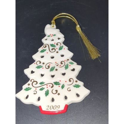 Lenox 2009 Annual Porcelain Ornament Joyous Tidings Tree Ornament NO BOX len22