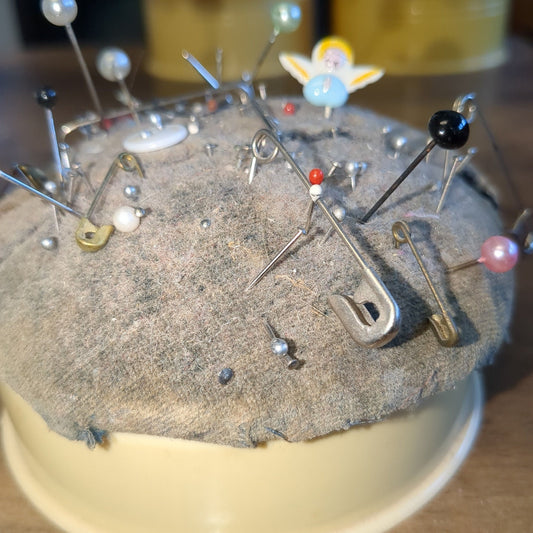 Vintage Celluloid Pin Cushion will Include the Pins cl09