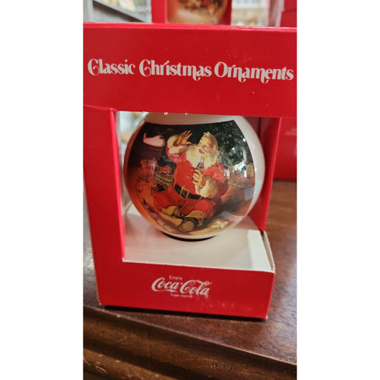 VINTAGE Coca-Cola Christmas Ornament Circa 1962 Santa Clause Corning Glass Works cc02