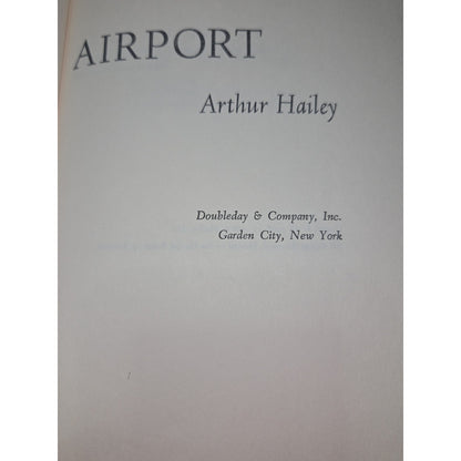 Vintage Hardcover Airport By Arthur Hailey Book Club Edition 1968 Bk65