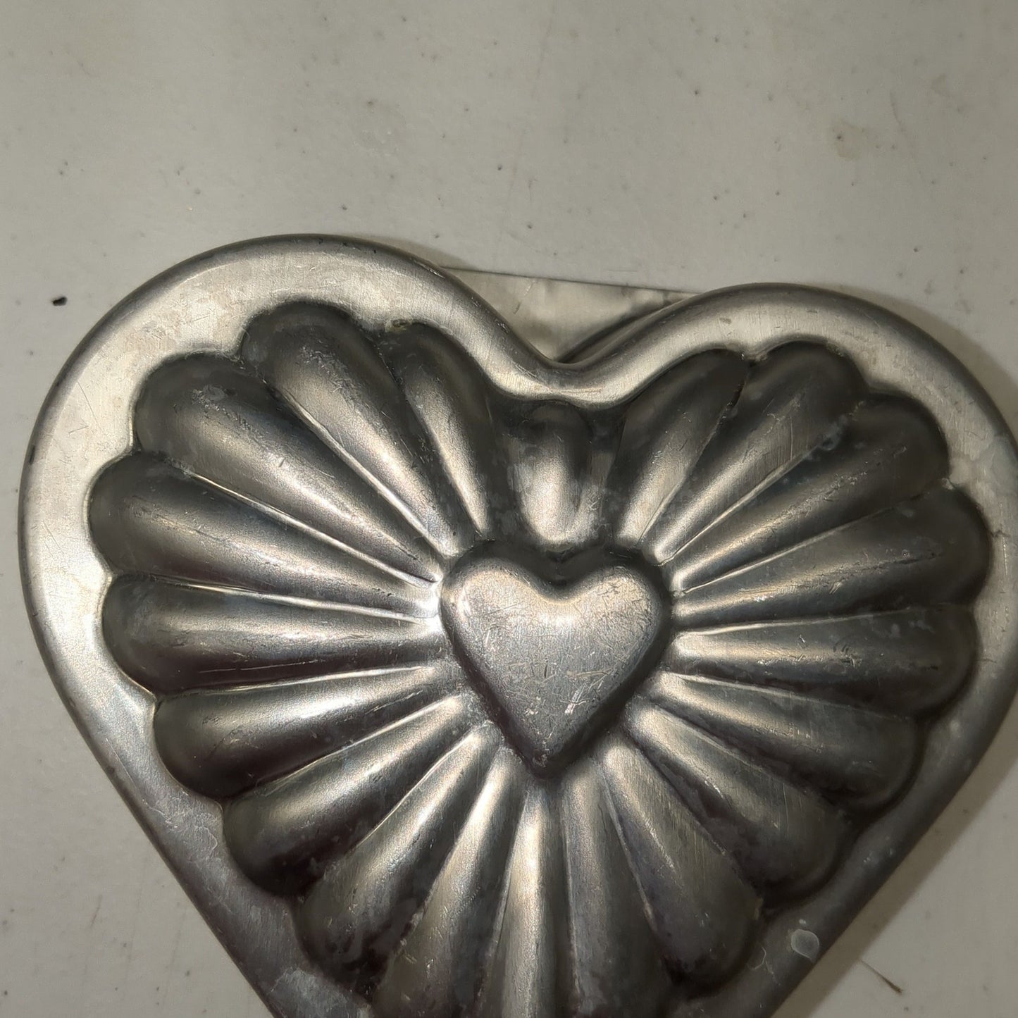 Vintage Aluminum Heart Mold Jello Cake Ice Mold alu114