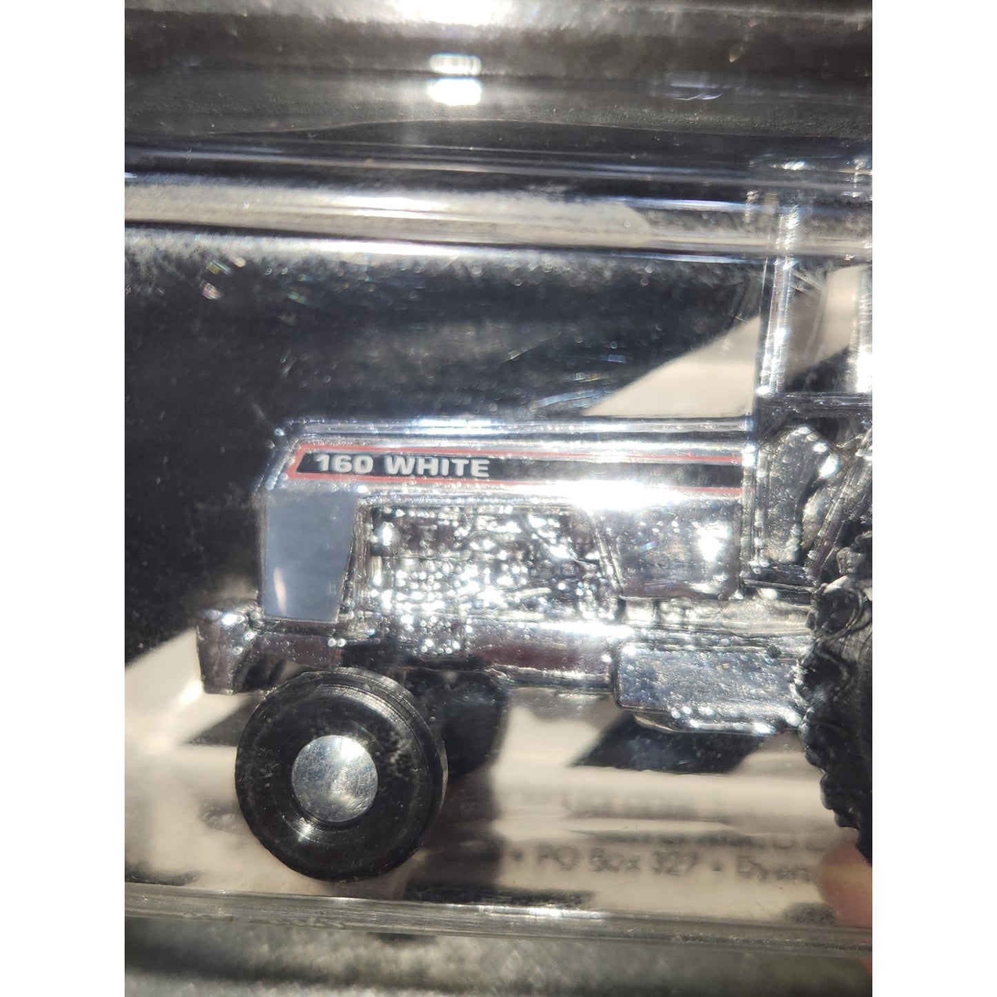 AGCO Farm Equipment 1992 160 White Farm Tractor 1/64 Christmas Ornament co41