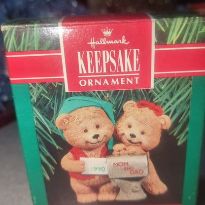 Vintage Hallmark Keepsake Ornament Mom and Dad 1990 Bear Mailbox in Box