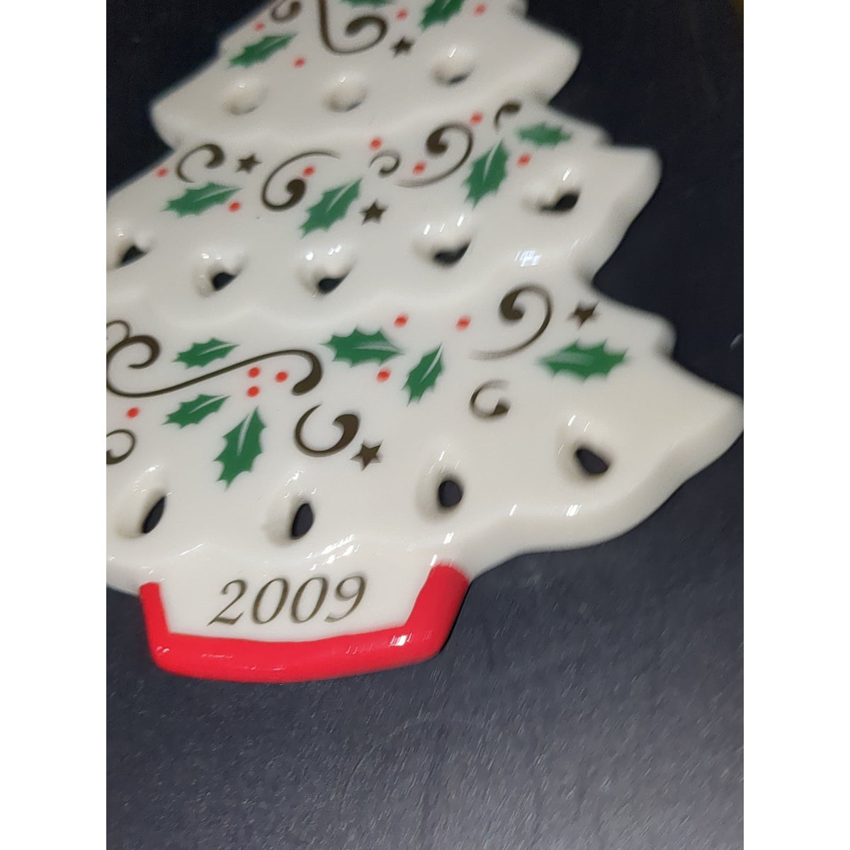 Lenox 2009 Annual Porcelain Ornament Joyous Tidings Tree Ornament NO BOX len22