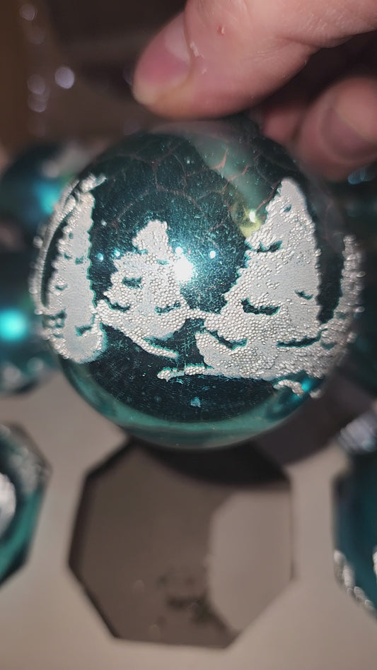 Vintage Shiny Brite 2" Turqoise Ornaments with Venetian dew and Box. Incomplete set. 8 Ornaments AS IS bo86