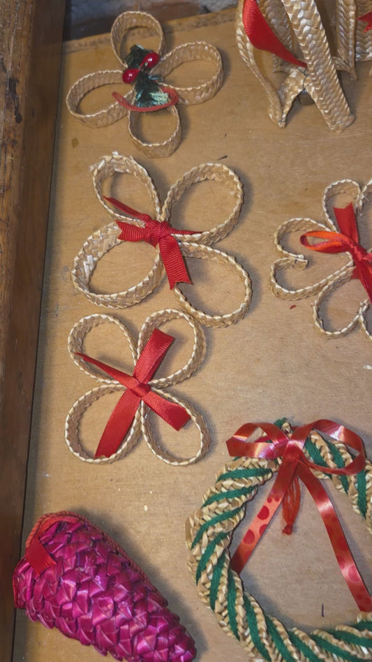 Vintage Wheat Ornaments Lot of 28 Hecho en Mexico vw8