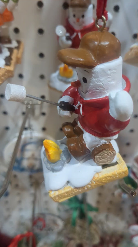 S'Mores Marshmallow Camper S'mores Making Ornament mo9