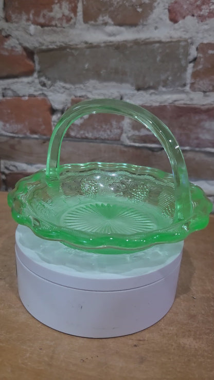 Vintage Westmoreland Uranium Glass Basket Candy Dish Grapes Vaseline Glows ug61