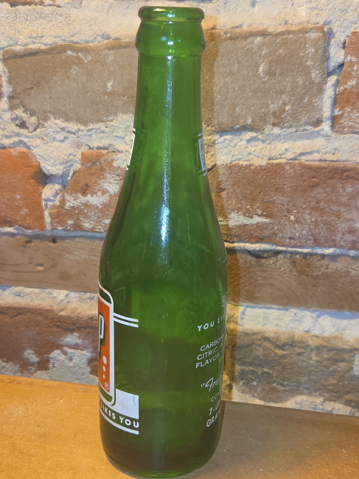 Vintage Soda Bottle 7-Up 7 oz Green Glass Bottle vsb53