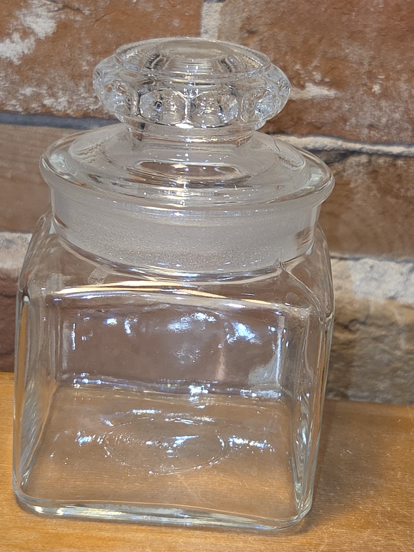 Anyique US Glass Dakota Clear Glass Square Container with Ground Polished Lid 4 1/2" sj4