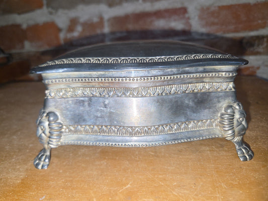 Vintage Silverplated Lion Feet Velvet Lined Jewelry Trinket Box sp04