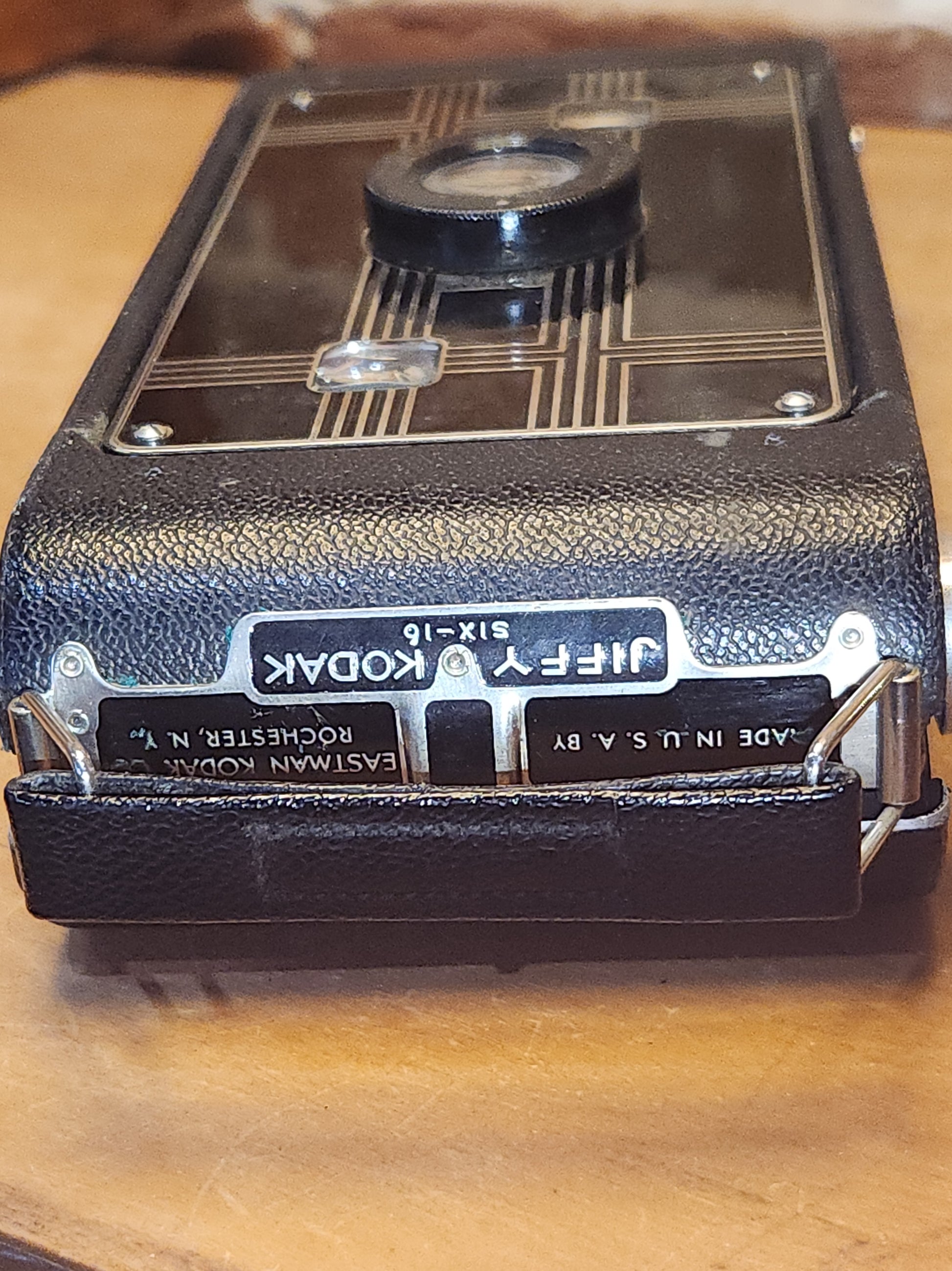 Vintage Eastman Kodak Jiffy Kodak Six-16 Camera ek7