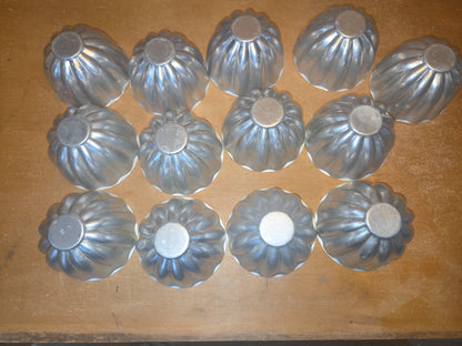 Vintage Small Aluminum Scalloped Fluted Tins Molds Cups Bundt Pans Set of 17 AS IS al22
