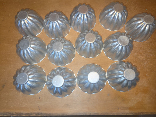 Vintage Small Aluminum Scalloped Fluted Tins Molds Cups Bundt Pans Set of 17 AS IS al22