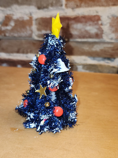 Vintage Bottle Brush Tree from 1950's Made in Japan Winking Merry Lite. Bulbs Glow UV light AS IS no lights no base bbt4