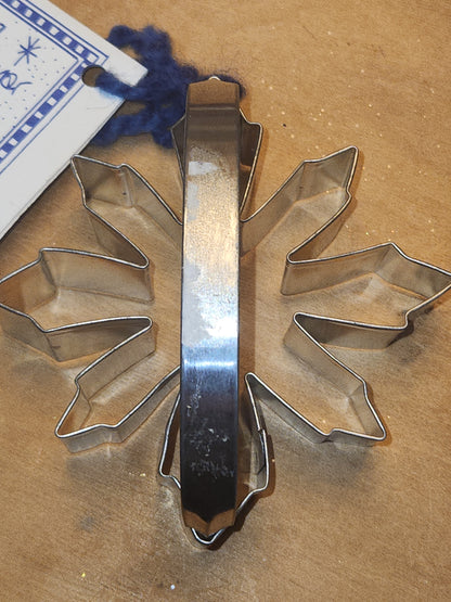 Vintage Collectible Cookie Ann Clark Snowflake Cookie cutter with Recipe AC6 New