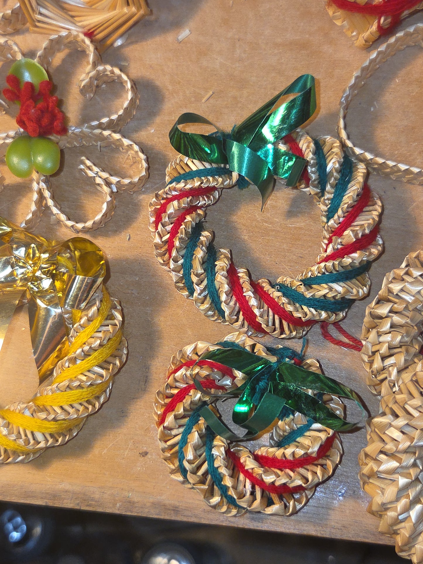 Vintage Wheat Ornaments Lot of 28 Hecho en Mexico vw8