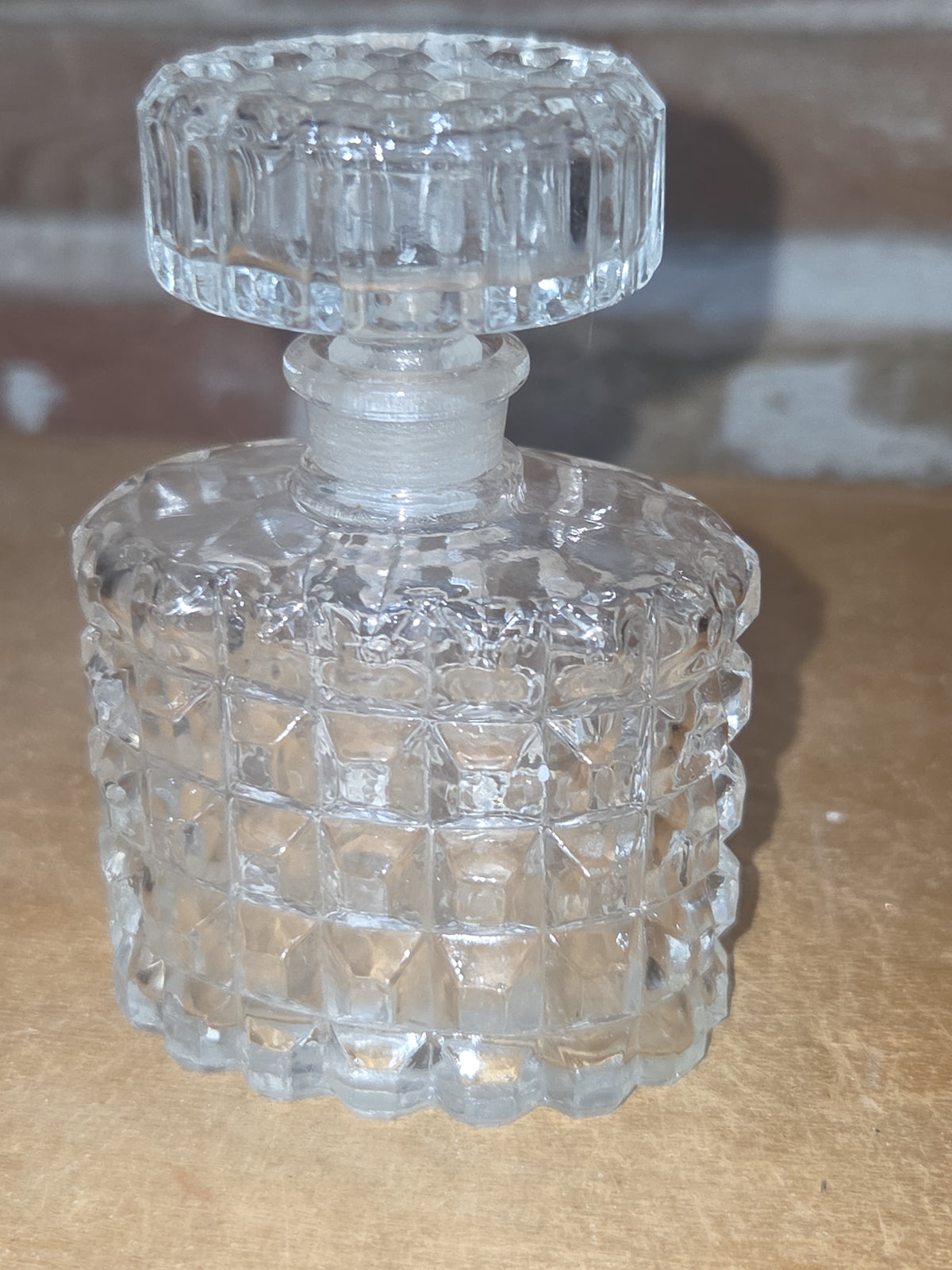 Vintage Perfume Bottle Pressed Glass Faceted Stopper with Ground or Polished Glass gl40