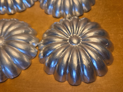 Vintage Sandbakkel Small Aluminu. Tins Molds Cups Pans Set of 9 3" x 1/2" al61