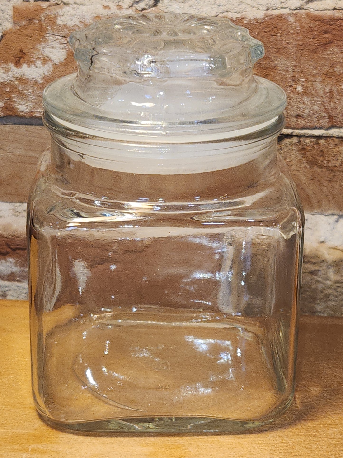 Vintage Clear Glass Square Canister with Sunburst Lid 5 1/4" square sj2