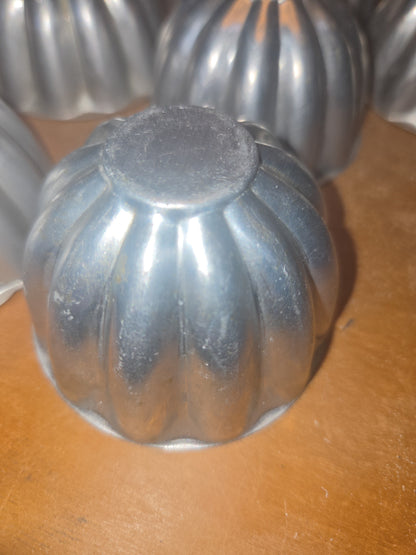 Vintage Small Aluminum Scalloped Fluted Tins Molds Cups Bundt Pans Set of 17 AS IS al22