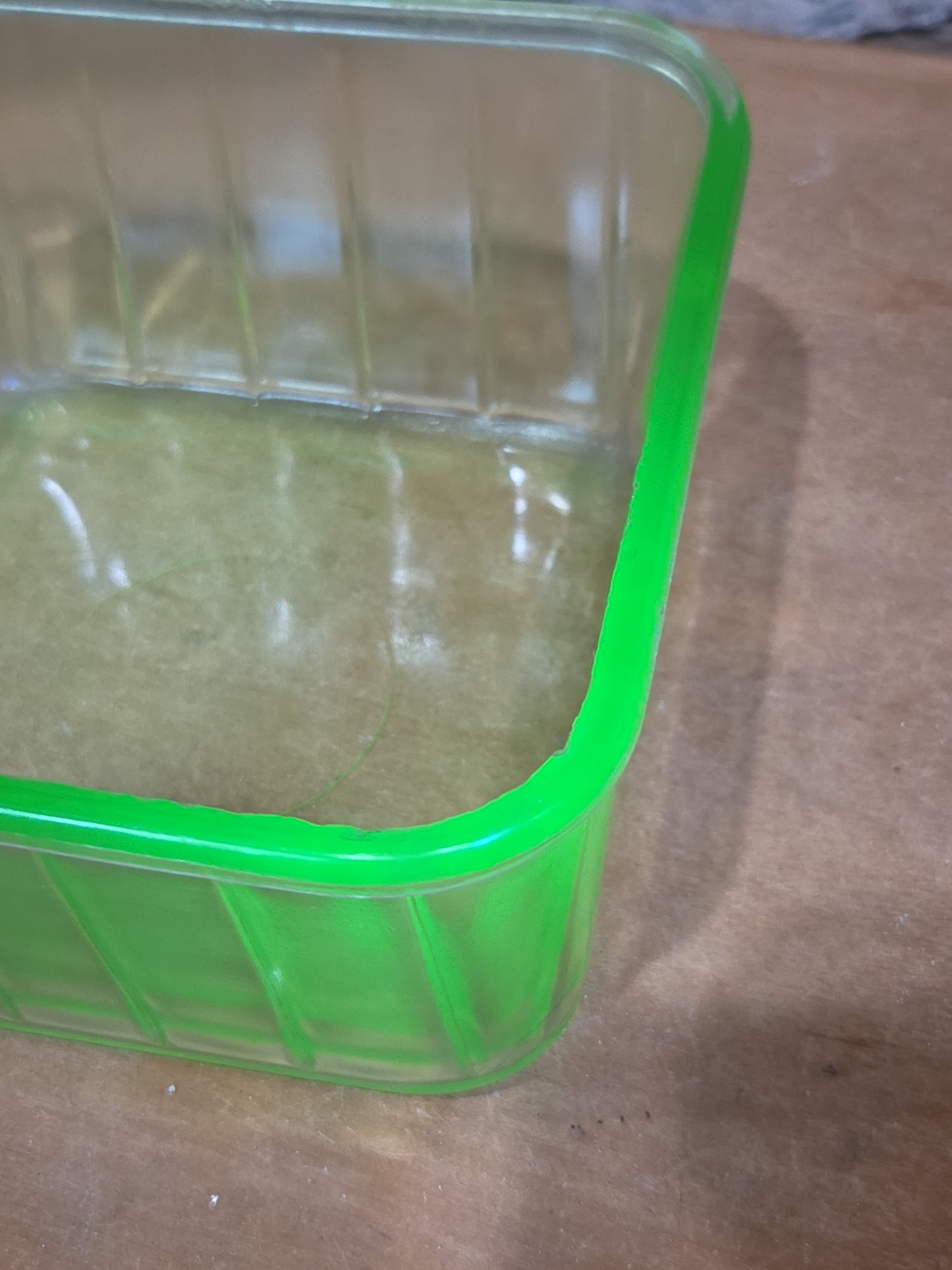 Vintage Uraniun Depression Glass Green Refrigerator Dish AS IS no lid flea bites ug86