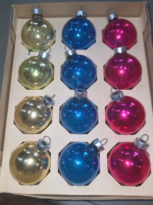 Vintage Box of Coby Glass Ornaments BO08