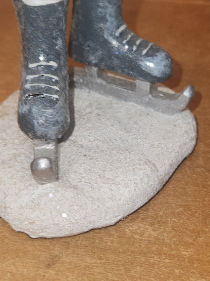 Resin Skating Snowman Blue White with Tree sm08