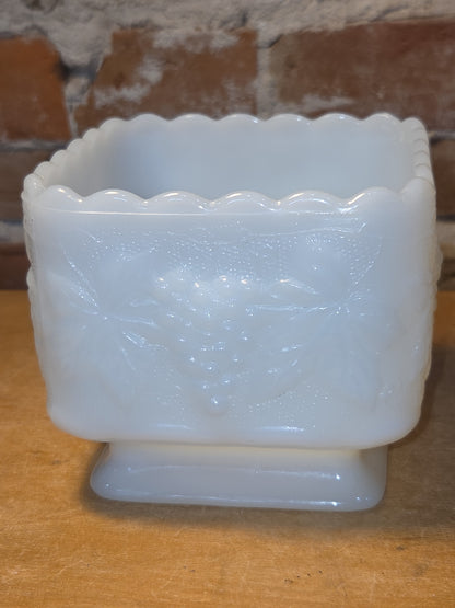 Vintage Anchor Hocking Milk Glass Footed Square Planter Candy Trinket Dish mg8