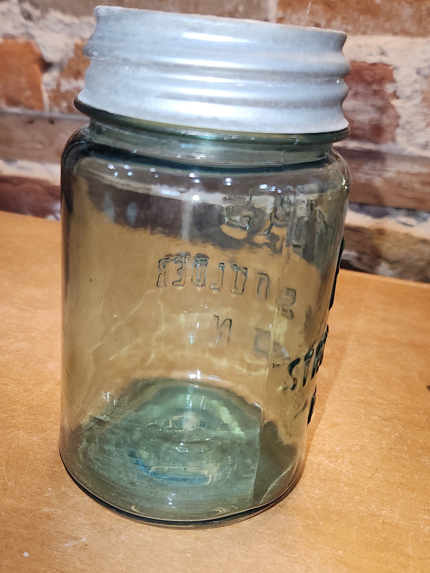 Vintage Atlas Strong Shoulder Mason Clear Glass Pint Jar with Atlas Zinc Lid jar99