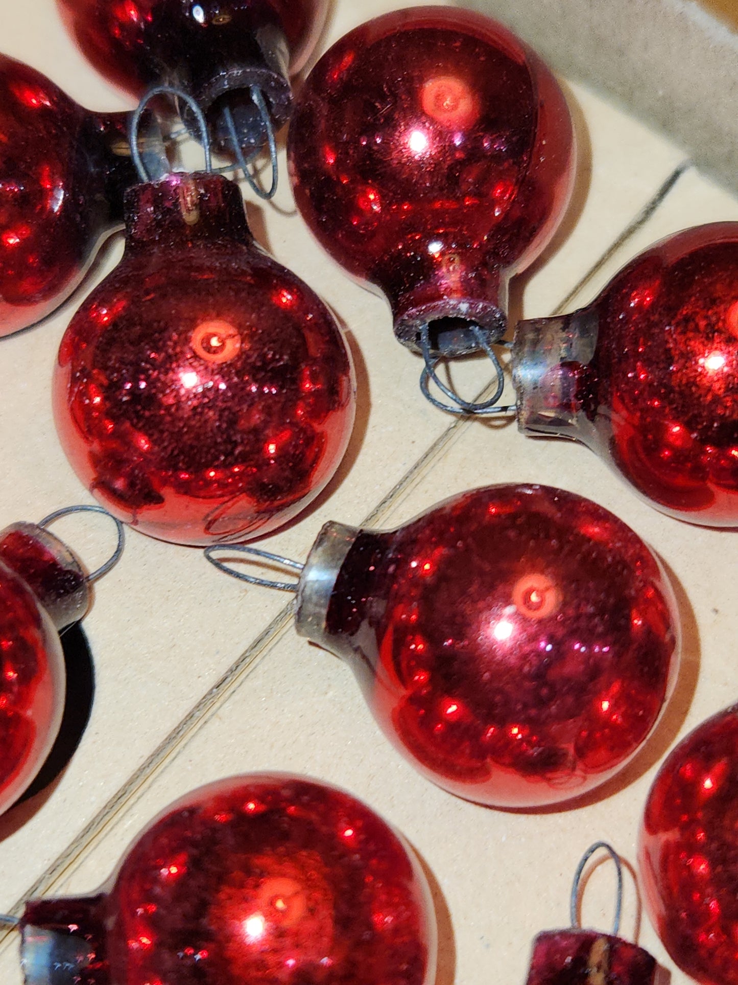 Vintage Shiny Brite 24 Red Mercury Glass Feather Tree Ornaments 1/2 inch 15mm bo123