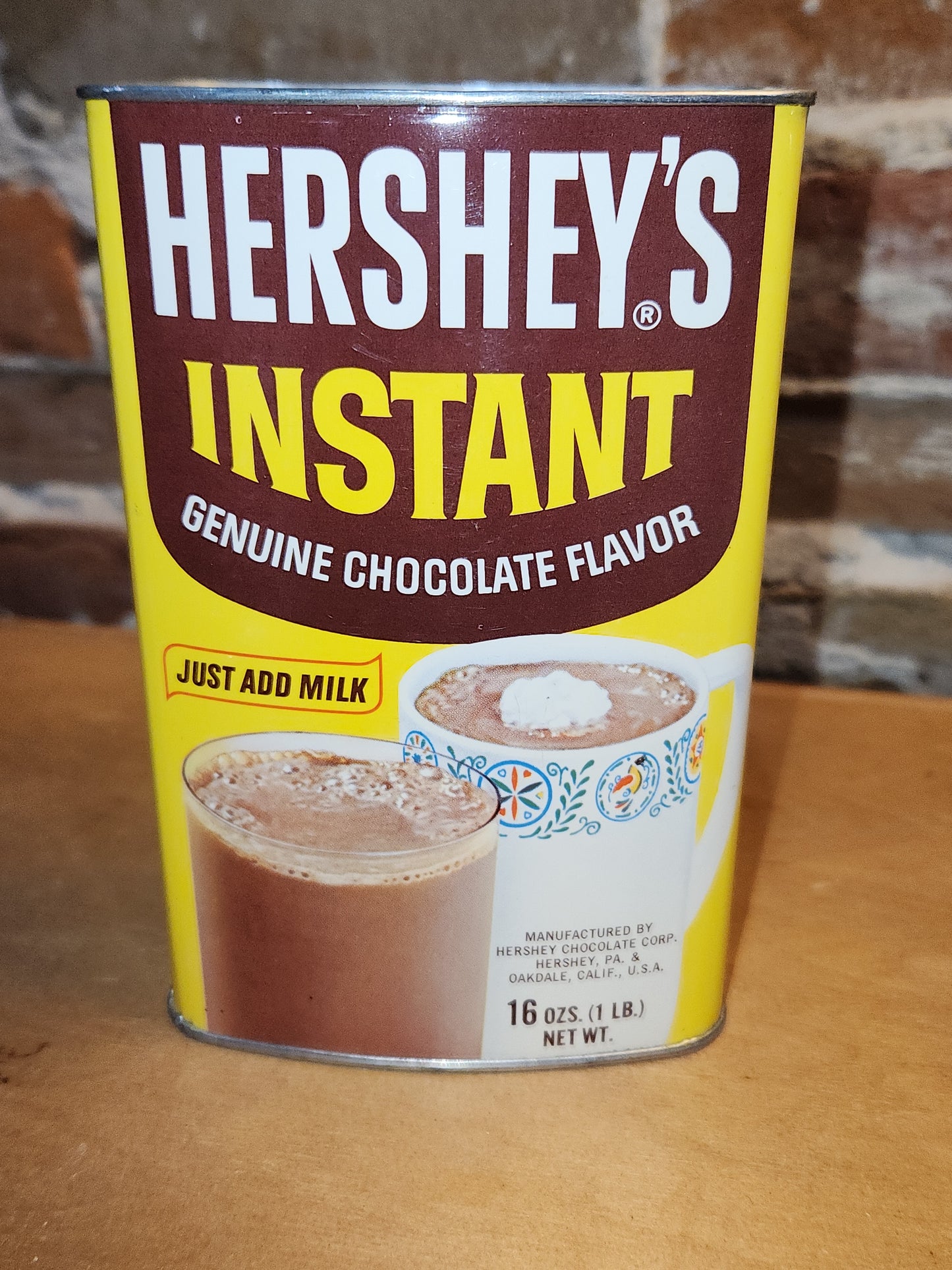 Vintage Hershey’s Instant Genuine Chocolate Flavor Drink Mix Tin NO CONTENTS  ti11